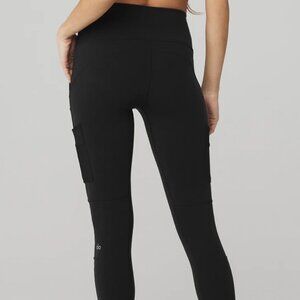 Alo Yoga Black High-Waist Cargo Legging - Size L (12-14)